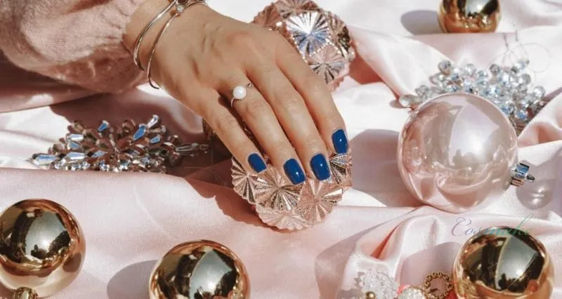 Как аккуратно накрасить ногти